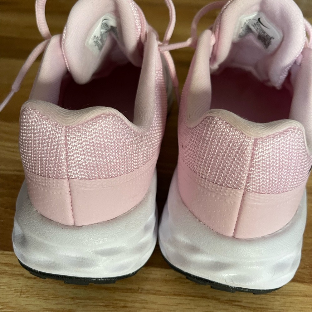 Nike running tennis shoes beautiful pretty pink with a black swish. - Picture 4 of 8